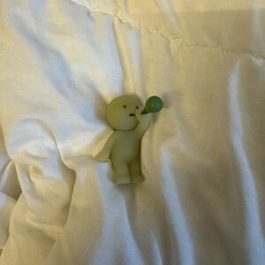 Sunday series smiski blowing bubbles